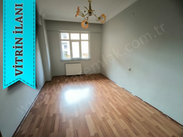 Köşk Mahallesi. Yakutiye Satılık Daire |  3+1 Oda | 155M2 1.850.000Tl  Krediye Uygun  | 1. Kat | Kombi | 1 Banyo Resim-2