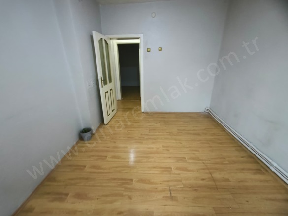 Yunusemre Palandöken Kiralık Daire |  2+1 Oda | 100M2 Aylık 9.500Tl | 3. Kat | Kombi | 1 Banyo Resim-3
