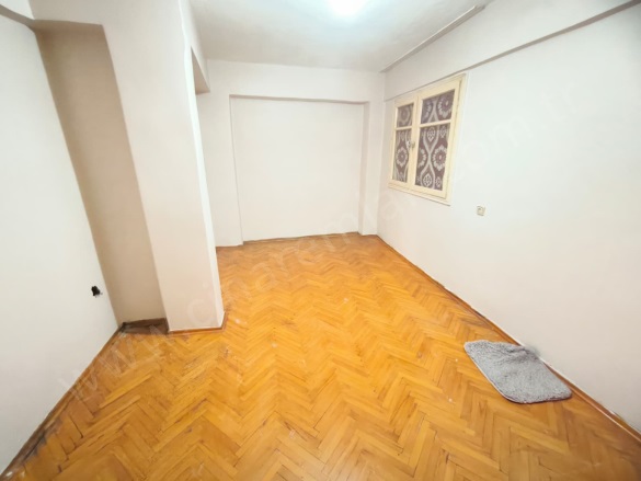 Çaykara Yakutiye Kiralık Daire |  3+1 Oda | 135M2 Aylık 9.000Tl | 4. Kat | Kombi | 1 Banyo Resim-3