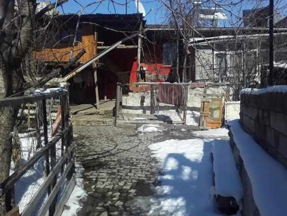 Sanayide Satılık Müstakil Ev Ve Arsa Çınardan ilan No: 5163 2+1 Yakutiye Sanayi Mah