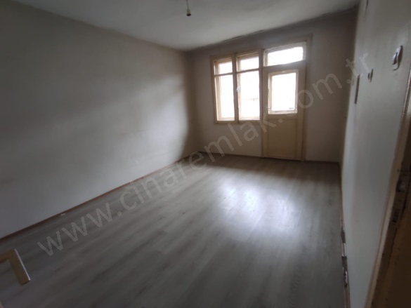 Yunusemre Palandöken Kiralık Daire |  2+1 Oda | 120M2 Aylık 5.500Tl | 4. Kat | Soba | 1 Banyo Resim-2