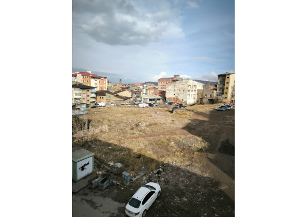 Yoncalık Yakutiye Kiralık Daire |  3+1 Oda | 165M2 Aylık 11.000Tl | 4. Kat | Merkezi Isınma | 1 Banyo Resim-2