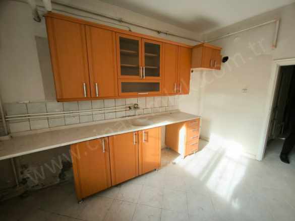 A Gazide Satılık Daire 3+1 Bodrum Kat Çınardan ilan No:5189 5179 Palandöken Abdurrahman Gazi