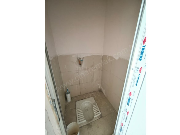 Rabia Ana Yakutiye Kiralık Depo |  1 Oda |Aylık 10.000Tl | Giriş Katı | Kombi Resim-4