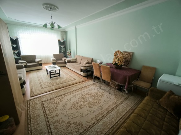 Rabia Ana Yakutiye Kiralık Daire |  4+1 Oda | 210M2 Aylık 35.000Tl Eşyalı  | 1. Kat | Kombi | 2 Banyo Resim-3