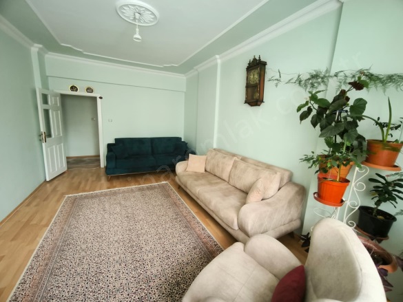 Rabia Ana Yakutiye Kiralık Daire |  4+1 Oda | 210M2 Aylık 35.000Tl Eşyalı  | 1. Kat | Kombi | 2 Banyo Resim-4