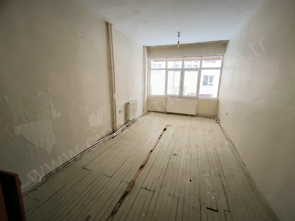 Yoncalık Yakutiye Kiralık Daire |  3+1 Oda | 160M2 Aylık 8.000Tl | 1. Kat | Kombi | 1 Banyo Resim-2