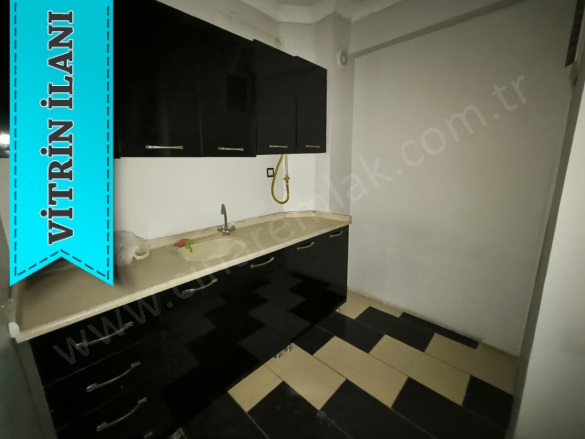 Bosna Caddesi Yakutiye Kiralık Ofis / Büro |  2+1 Oda |Aylık 15.000Tl | 1. Kat | Kombi Resim-3