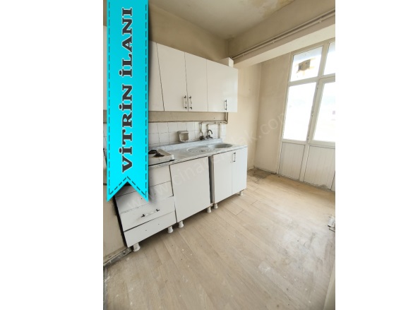 Rabia Ana Yakutiye Kiralık Daire |  3+1 Oda | 135M2 Aylık 13.000Tl Eşyalı  | 3. Kat | Kombi | 1 Banyo Resim-3