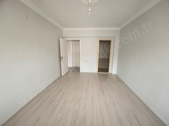 Kayakyolu Palandöken Kiralık Daire |  3+1 Oda | 155M2 Aylık 15.000Tl | 5. Kat | Merkezi Isınma | 2 Banyo Resim-2