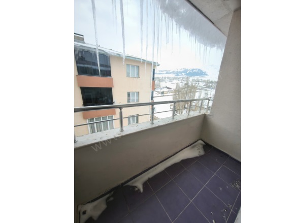 Kayakyolu Palandöken Kiralık Daire |  3+1 Oda | 155M2 Aylık 15.000Tl | 5. Kat | Merkezi Isınma | 2 Banyo Resim-3