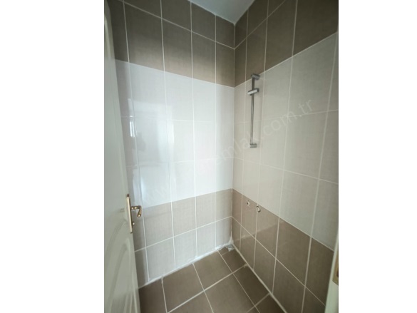 Kayakyolu Palandöken Kiralık Daire |  3+1 Oda | 155M2 Aylık 15.000Tl | 5. Kat | Merkezi Isınma | 2 Banyo Resim-5