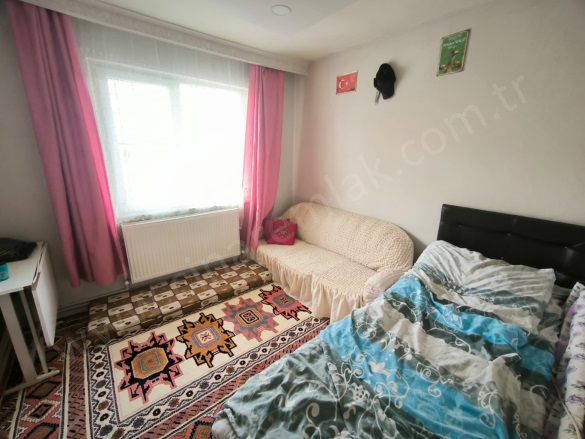 Abdurrahman Gazi Palandöken Satılık Daire |  2+1 Oda | 148M2 990.000Tl | 2. Kat | Kombi | 1 Banyo Resim-5