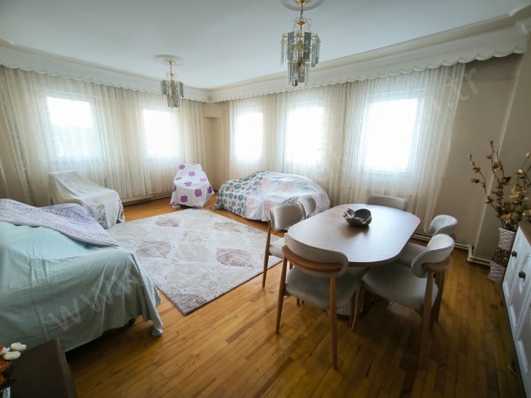 Yoncalık Yakutiye Kiralık Daire |  3+1 Oda | 180M2 Aylık 13.000Tl | 1. Kat | Kombi | 2 Banyo Resim-2