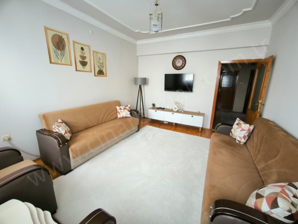 Yoncalık Yakutiye Kiralık Daire |  3+1 Oda | 180M2 Aylık 13.000Tl | 1. Kat | Kombi | 2 Banyo Resim-3