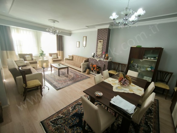 Terminal Yakutiye Satılık Daire |  3+1 Oda | 180M2 3.196.000Tl  Krediye Uygun  | 5. Kat | Merkezi Isınma | 1 Banyo Resim-2