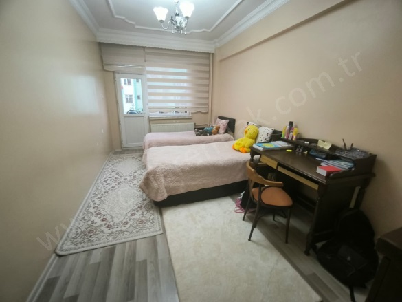 Yıldızkent Palandöken Satılık Daire |  3+1 Oda | 176M2 3.150.000Tl  Krediye Uygun  | 2. Kat | Merkezi Isınma | 1 Banyo Resim-4