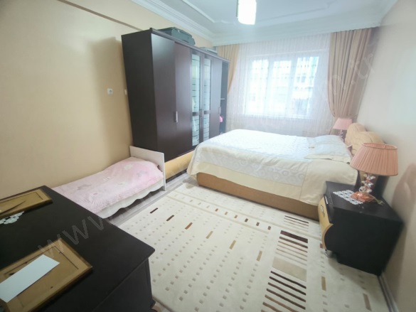 Yıldızkent Palandöken Satılık Daire |  3+1 Oda | 176M2 3.150.000Tl  Krediye Uygun  | 2. Kat | Merkezi Isınma | 1 Banyo Resim-5