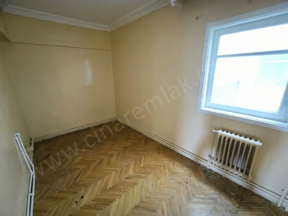 Rabia Ana Yakutiye Kiralık Daire |  3+1 Oda | 165M2 Aylık 12.000Tl | 4. Kat | Kombi | 1 Banyo Resim-4