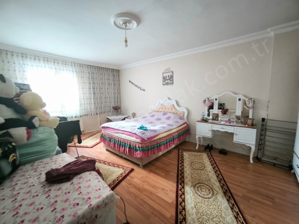 Rabia Ana Yakutiye Satılık Daire |  3+1 Oda | 145M2 1.090.000Tl | Bodrum | Kombi | 1 Banyo Resim-2