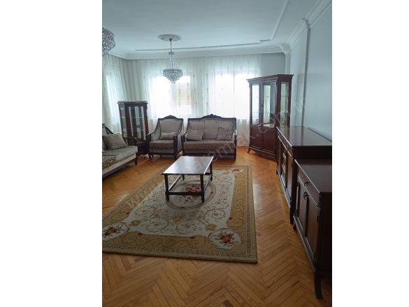 Merkez Yakutiye Kiralık Daire |  3+1 Oda | 155M2 Aylık 22.000Tl Eşyalı  | 5. Kat | Kombi | 1 Banyo Resim-2