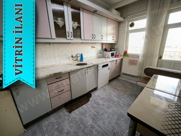 Rabia Ana Yakutiye Satılık Daire |  3+1 Oda | 160M2 2.650.000Tl  Krediye Uygun  | 3. Kat | Kombi | 1 Banyo Resim-3