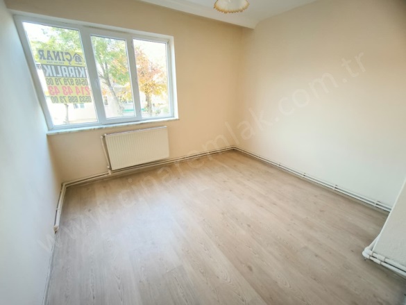 Karayolları Palandöken Satılık Daire |  3+1 Oda | 135M2 1.750.000Tl  Krediye Uygun  | 2. Kat | Kombi | 1 Banyo Resim-2