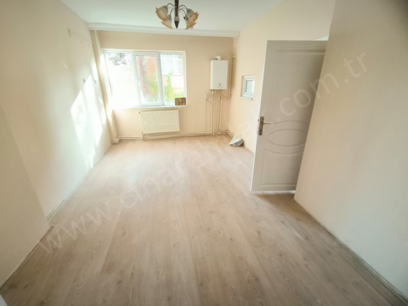 Karayolları Palandöken Satılık Daire |  3+1 Oda | 135M2 1.750.000Tl  Krediye Uygun  | 2. Kat | Kombi | 1 Banyo Resim-3