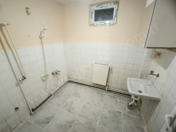 Karayolları Palandöken Satılık Daire |  3+1 Oda | 135M2 1.750.000Tl  Krediye Uygun  | 2. Kat | Kombi | 1 Banyo Resim-4