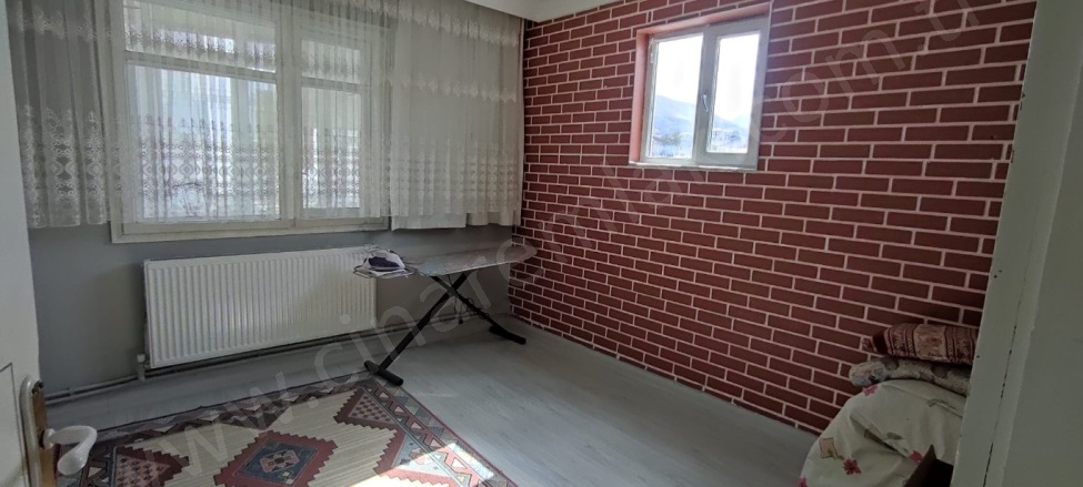 Yunusemre Palandöken Kiralık Daire |  3+1 Oda | 130M2 Aylık 12.000Tl | 3. Kat | Kombi | 1 Banyo Resim-4