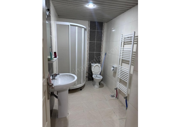 - Pasinler Satılık Daire |  2+1 Oda | 90M2 1.800.000Tl | Zemin Kat | Merkezi Isınma | 1 Banyo Resim-3