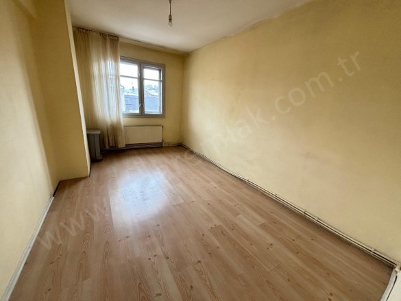 Yukarı Köşk Palandöken Satılık Daire |  2+1 Oda | 120M2 1.800.000Tl  Krediye Uygun  | 5. Kat | Kombi | 1 Banyo Resim-2