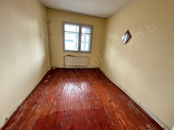 Yukarı Köşk Palandöken Satılık Daire |  2+1 Oda | 120M2 1.800.000Tl  Krediye Uygun  | 5. Kat | Kombi | 1 Banyo Resim-3