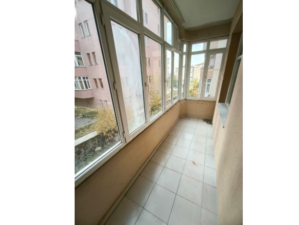 Kayakyolu Palandöken Kiralık Daire |  3+1 Oda | 155M2 Aylık 15.000Tl | 1. Kat | Kombi | 2 Banyo Resim-4