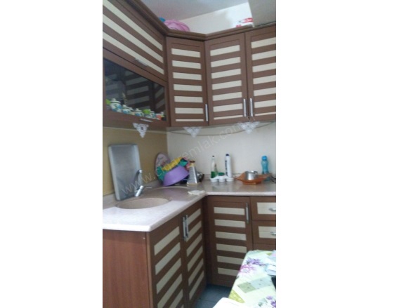 Terminal Yakutiye Satılık Daire |  2+1 Oda | 110M2 1.200.000Tl  Krediye Uygun  | 2. Kat | Soba | 1 Banyo | 1 Yatak Odası Resim-3