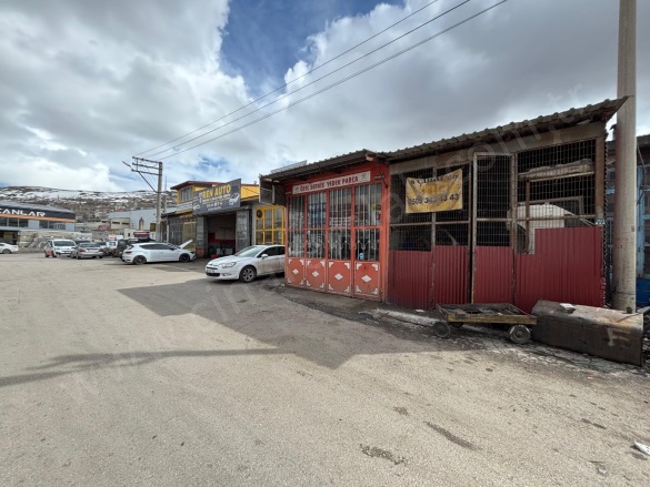 Sanayi Mah. Yakutiye Satılık İşyeri |  1 Oda | 72M2 3.990.000Tl | 1. Kat | Soba Resim-4