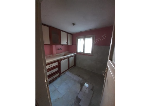 Murat Paşa Yakutiye Satılık Daire |  2+1 Oda | 100M2 500.000Tl | Bodrum | Soba | 1 Banyo | 2 Yatak Odası Resim-5