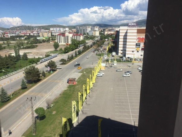 Terminal Yakutiye Satılık Daire |  4+1 Oda | 260M2 8.500.000Tl | 1. Kat | Merkezi Isınma | 2 Banyo | 3 Yatak Odası Resim-2