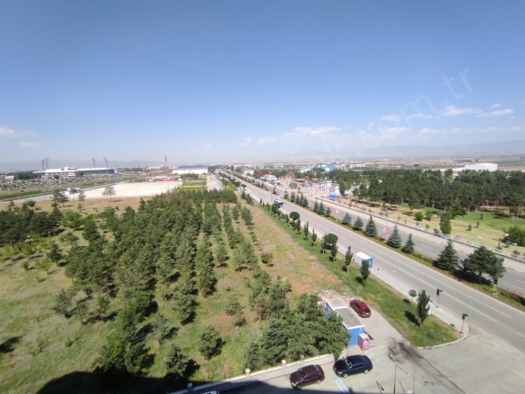 Terminal Yakutiye Satılık Daire |  4+1 Oda | 260M2 8.500.000Tl | 1. Kat | Merkezi Isınma | 2 Banyo | 3 Yatak Odası Resim-4