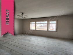 Yakutiye Rabia Ana Satılık Daire 2+1 130 M2 | 1. Kat | Soba | 1 Banyo