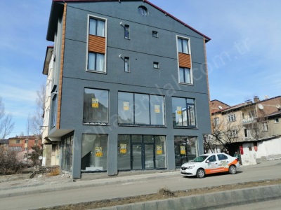 Kayakyolunda Kavşak Üzerinde Kiralık Dükkan İş Yeri Çınardan İlan No:4966 Palandöken Yunusemre