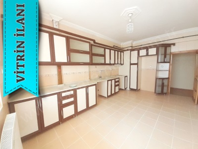 Yıldızkentte Asansörlü Site İçerisinde Kapalı Garajlı Kiralık Daire Çınardan İlan No:4997 3+1 Palandöken