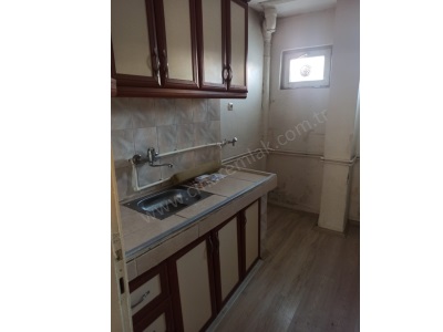 A Gazide İçi Temiz Kombili Kiralık Daire Bodrum Kat Çınardan İlan No: 5034 2+1 Palandöken Abdurrahman Gazi