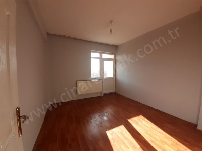 Yunusemrede Ana Cadde Üzerinde Üç Cepheli Kiralık Daire Çınardan İlan No: 5302 3+1 Palandöken