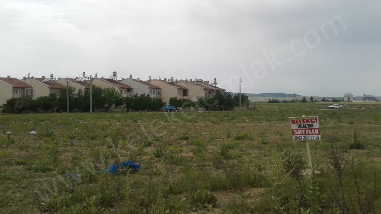 Merkez Bolvadin Satılık Arsa |  3000M2 9.000.000Tl İmarlı  Resim-1