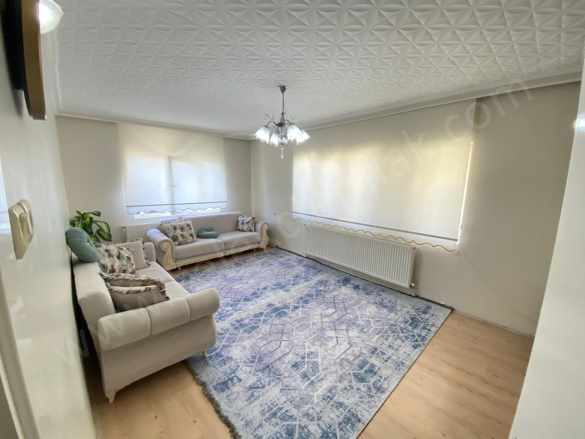 Bağlarbaşı Fatih Sultan Mehmet Sokakta 2 Katlı Bina 3+1 Satılık Müstakil Ev Bolvadin