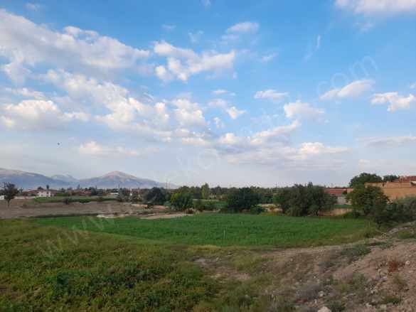 Şehir Kabristanı Karşısında Satılık Arsa imarlı Bolvadin