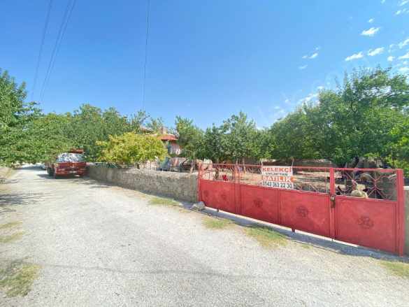 Bağlarüstü Mahallesi Sağlık Sokakta Satılık Arsa Bolvadin