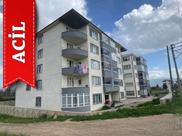Akcan Parkı Karşısında Yiğitevler Apartmanında Satılık Daire 2+1 Bolvadin