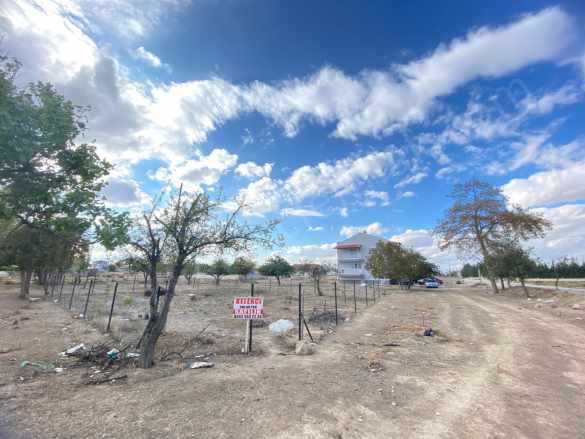 Kırkgöz Mahallesinde Köşe Başında Satılık Arsa Bolvadin